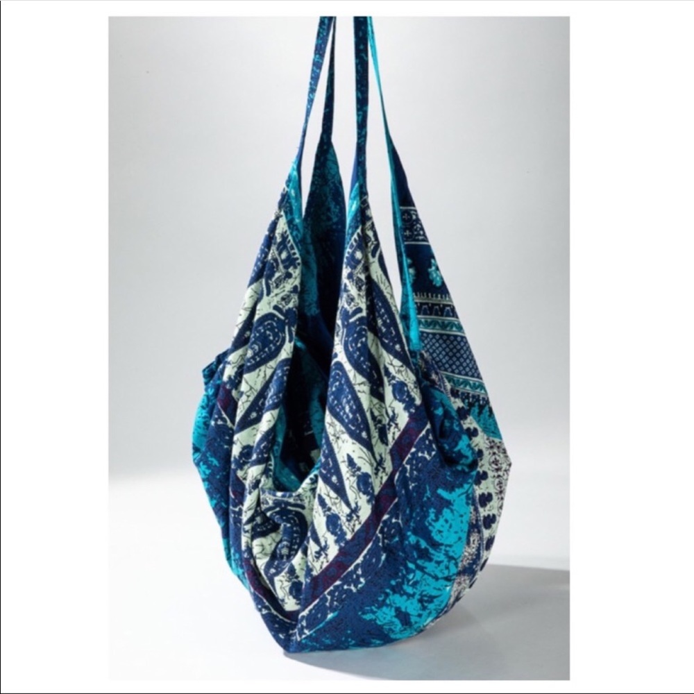 🌈🌈🌈 NWT - Perfect BOHO bag! Let the blues break the way!